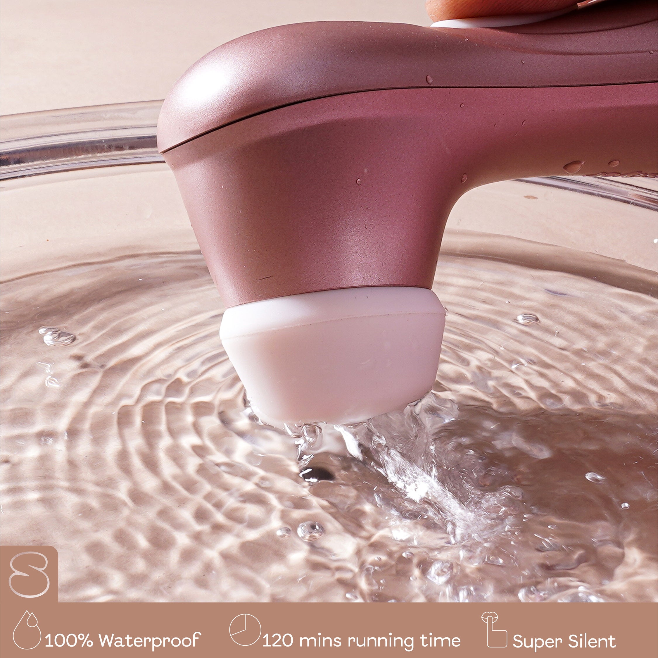 Satisfyer suction massager India showing waterproof feature in water